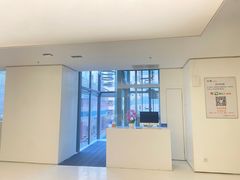 -卡罗酒店(东门晒布地铁站店)