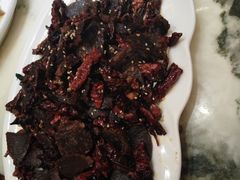 -蔼若春.传承三十年云南菜(金碧公园店)