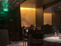 -左庭右院鲜牛肉火锅黑金店(陆家嘴中心店)