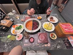 -牛YO寿喜烧·铁板烧和牛火锅自助(市府恒隆店)