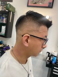 -HEADSTAR BARBERSHOP·男士理发店
