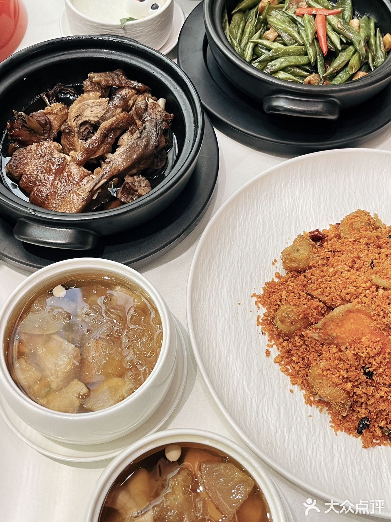 南宁老牌酒家缘林这美景！！你在诱惑谁呢？