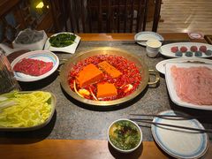 -小天鹅火锅·一线江景洪鼎旗舰店(洪崖洞店)