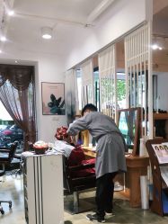 -心迪染发专门店