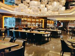 -岷山饭店-芝芝自助餐厅