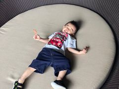 -上海滴水湖皇冠假日酒店