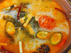 -洱火云南酸菜牛肉火锅(石景山当代商城店)