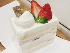 -花花卷卷·鲜食蛋糕(静安久光百货店)