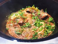 -山河屯铁锅炖鲜鹅·东北菜(开发区一店)