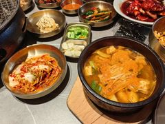 -草家酱蟹炭火烤肉店(珲春南路一店)