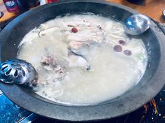 -双廊杨记石锅鱼石锅牛肉