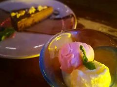 冰激凌-MARU玛露音乐餐厅(大学路店)
