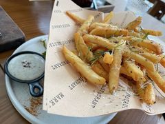-Mark&Mars Restaurant