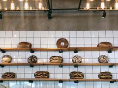 面包甜点陈列柜-81BAKERY(大学路店)