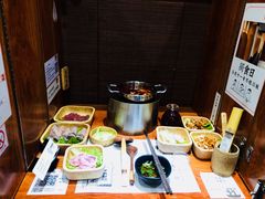-独食火锅·半米屋台(直营总店)