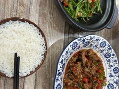 -三湘四水正宗湘菜(君峰路店)