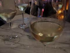 white&nbsp;wine-顶层酒吧ROOF(上海艾迪逊酒店)