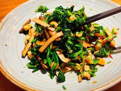 青年拌菜-青年公社烤鸭(宝杨宝龙广场店)