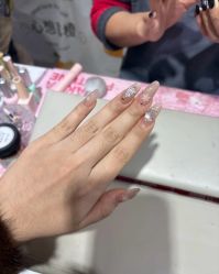 -晨·艺美甲美睫