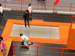 -极限PLAY运动娱乐新世界·团建派对表演休闲馆·室内高空游乐园