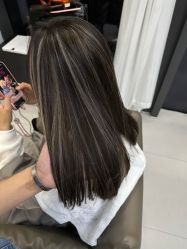 -U·NI SALON 造型