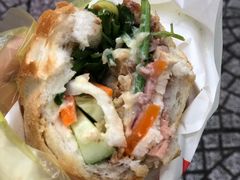 -Bánh Mì Huynh Hoa