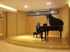 -柏斯音乐艺术中心·钢琴·吉他(上音店)