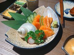 三文鱼刺身-鲸山上·私房日料(泰达MSD店)