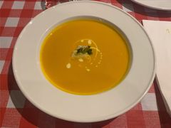 -1886德国汽车餐厅(外滩十六铺码头店)