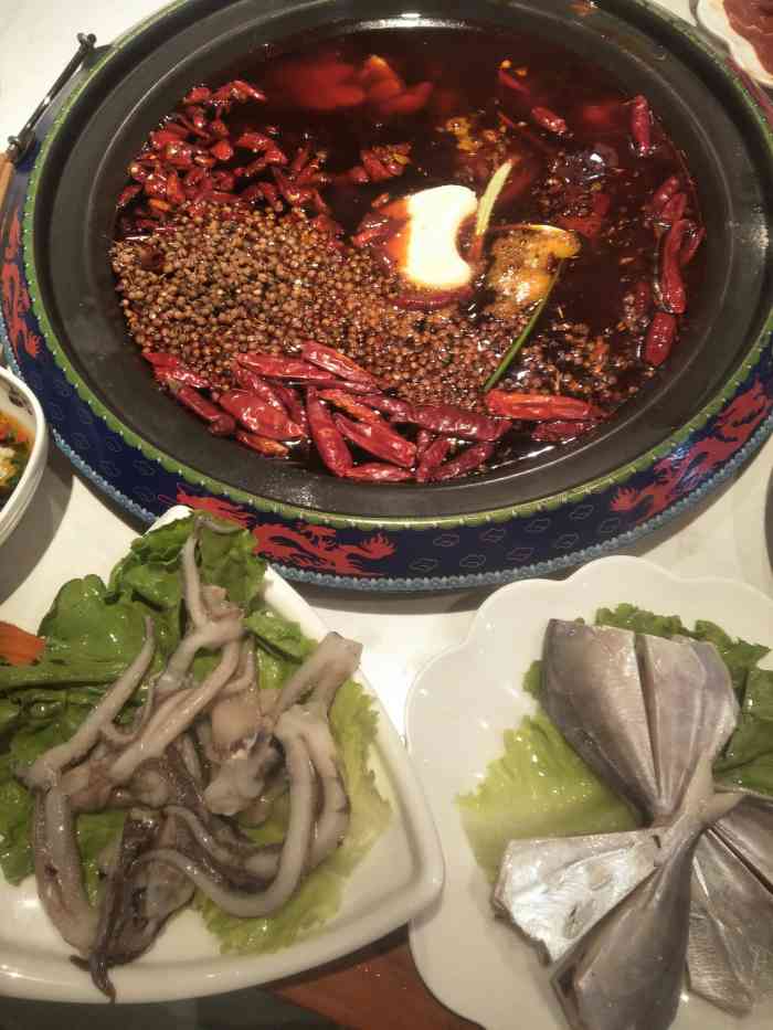 赤九天火锅(驷马桥店)-"想吃火锅就随便搜了一家离得近的.2-3人.