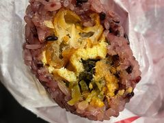 早餐爆有料手作肉酥饭团-永和大王(宜山店)
