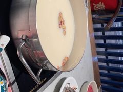 -尚尚仙·酸汤猪手·猪肚鸡火锅(华联万柳购物中心店)