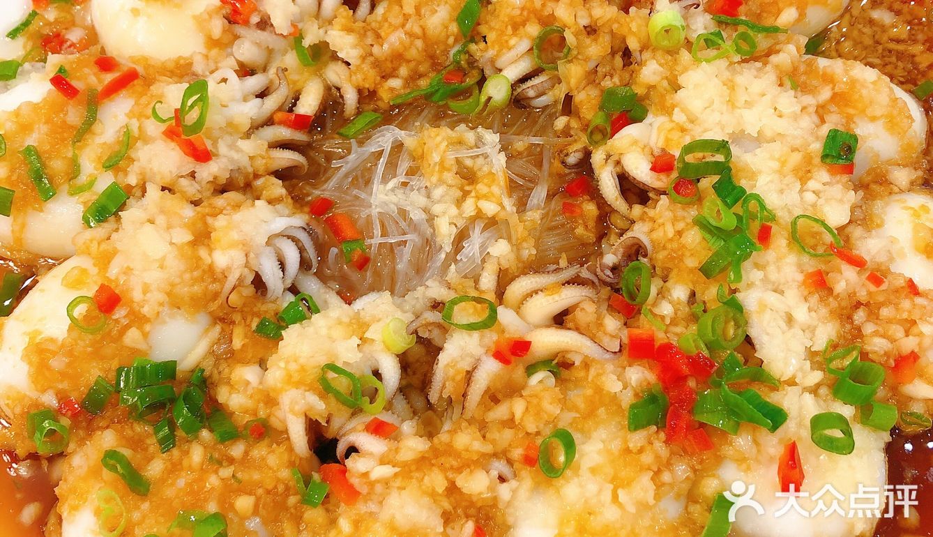 家住在这附近,家庭聚会固定地点之一。包间多