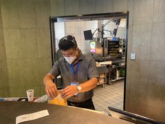 -麦当劳(西站店)