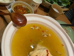 鸡汤汆嫩菜苗-吃饭皇帝大(合生汇店)