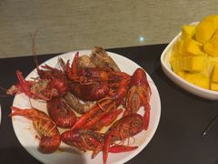 -钱小奴海鲜自助黑金店(杭州滨江龙湖店)