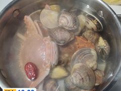 -领鲜活海鲜榴莲自助火锅(东门店)