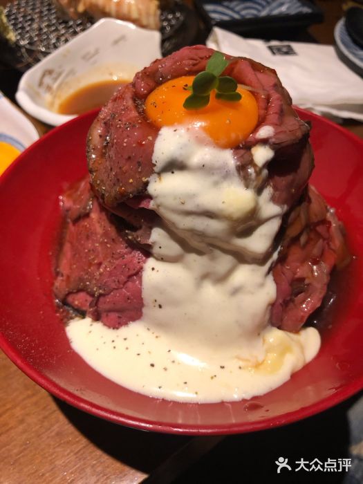 魔丼屋(日月光店)魔王慢烧牛肉丼图片