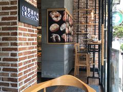-焙丽拾光(麦凯乐直营店)