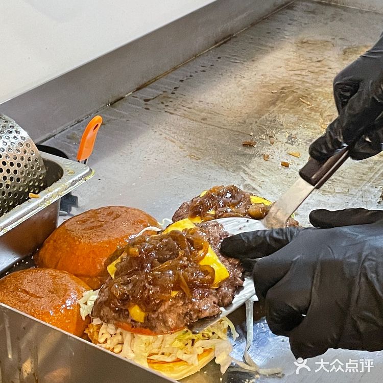 多么伟大的两个汉堡🍔