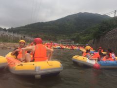 -虎啸峡漂流