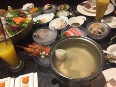 -半岛翡丽海鲜自助餐厅(观风亭店)