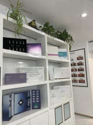 -瓷肌博士·祛痘科技美肤