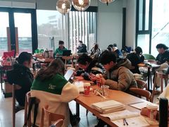 大堂-星巴克(长沙麓南广场店)