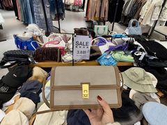 -百联奥特莱斯广场(长沙店)