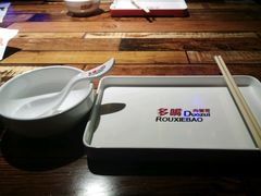 -多嘴肉蟹煲(万达店)