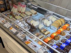 -85度C(生甜甜圈研究工坊·上海平凉店)
