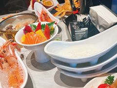 -雍容荟帝王蟹活龙虾展台自助(IFS黑金店)