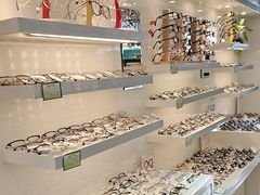 -百视通眼镜(京溪路137店)
