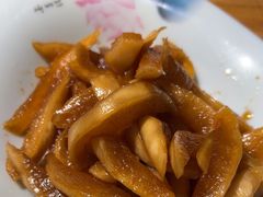 -头上红煨盐鸡·非遗院子餐厅